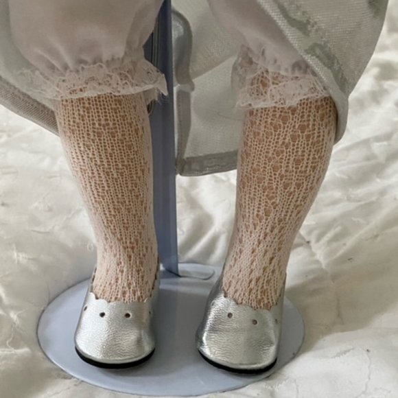 Brass Key Porcelain Doll Winter Themed - Picture 4 of 4